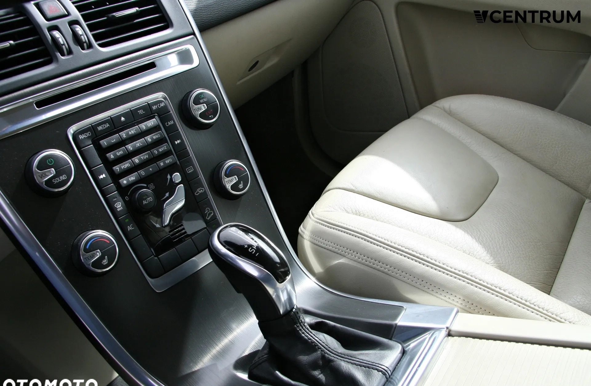 Volvo XC 60 cena 69900 przebieg: 142075, rok produkcji 2013 z Iwonicz-Zdrój małe 67